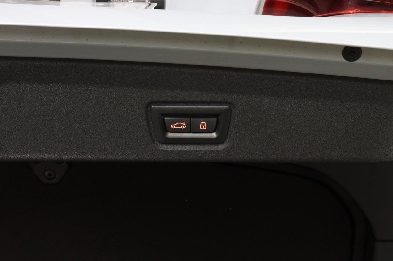 G26 i4 eDrive35 RHD