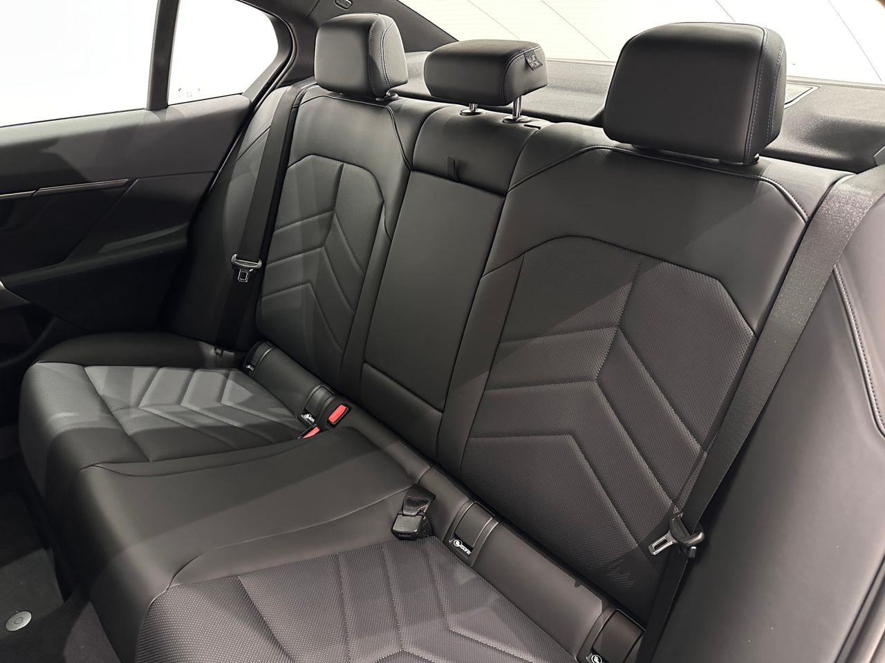 BMW i5 M60 xDrive Sedan RHD