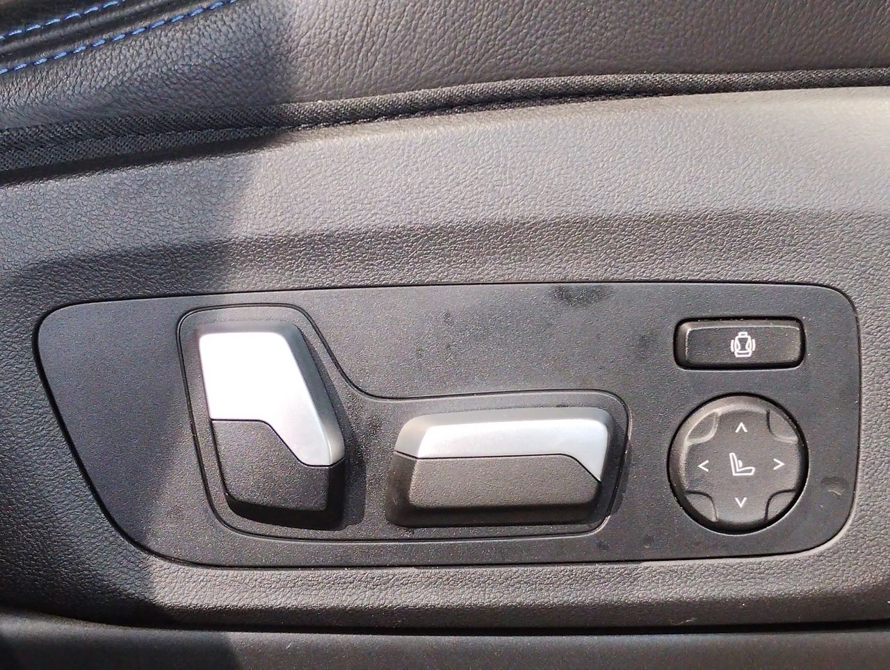 G01 X3 M40i RHD LCI ZA