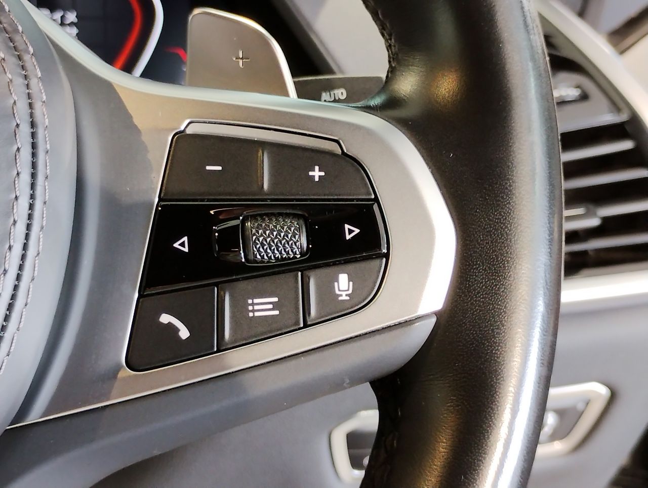 X* M50i RHD