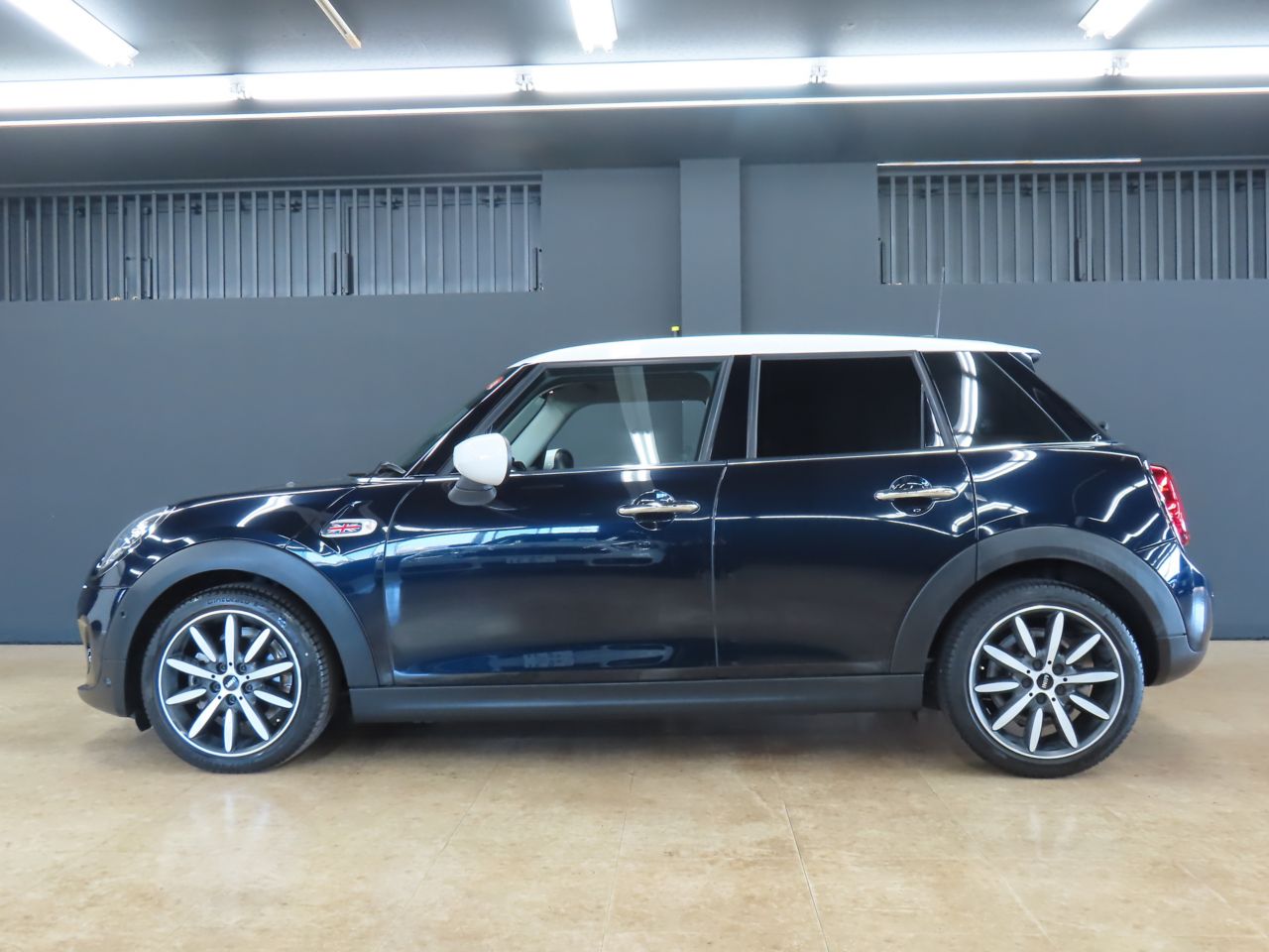 F55 MINI Cooper 5-Door Hatch LCI