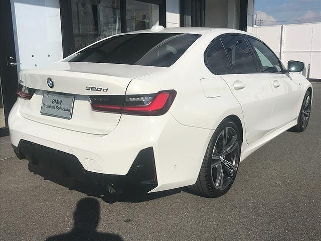 320d xDrive Berline RHD