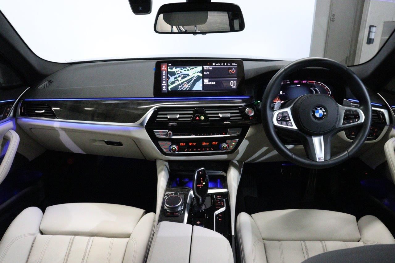 520d xDrive Sedan RHD