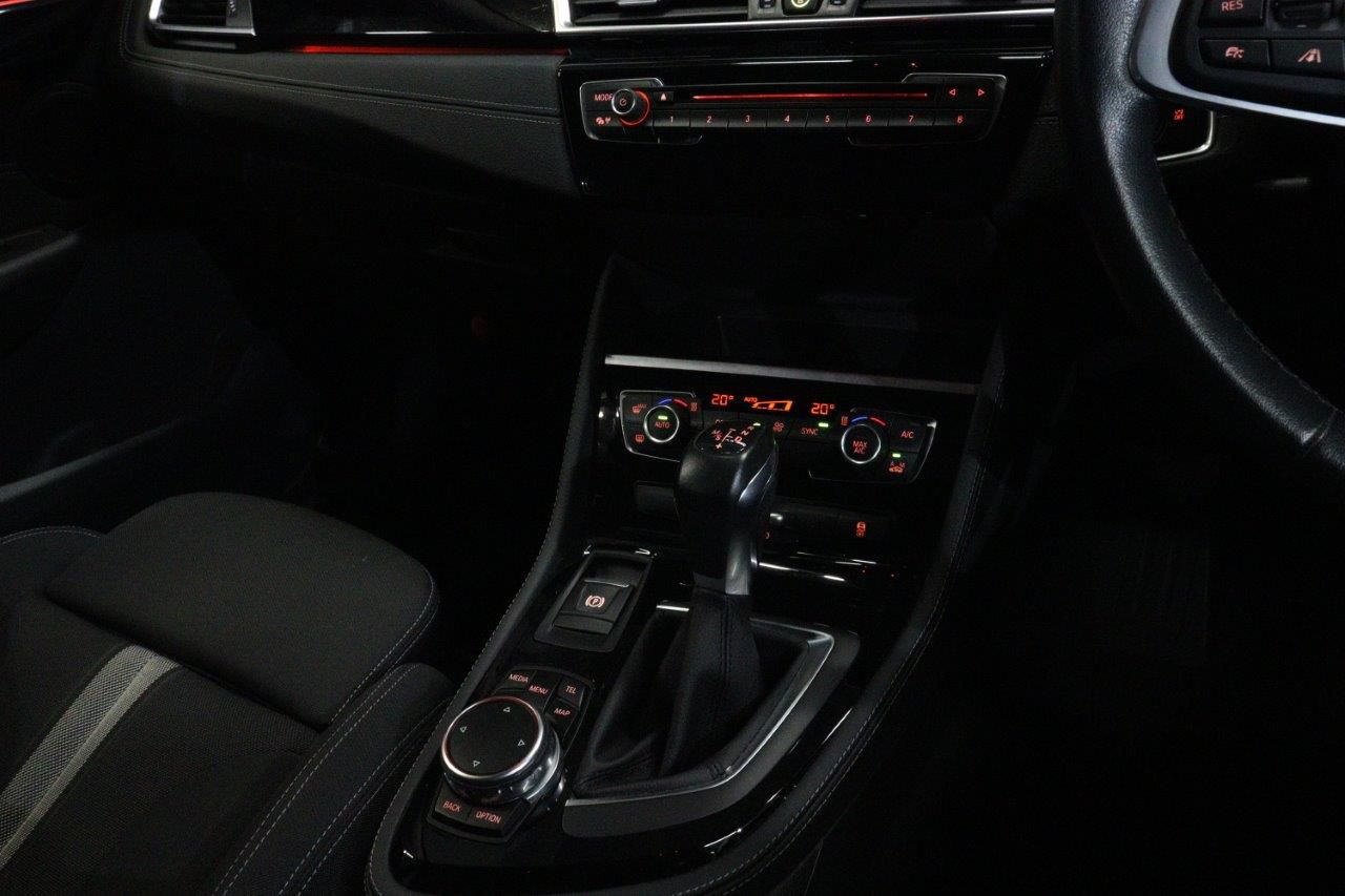 220I GRAN TOURER RHD