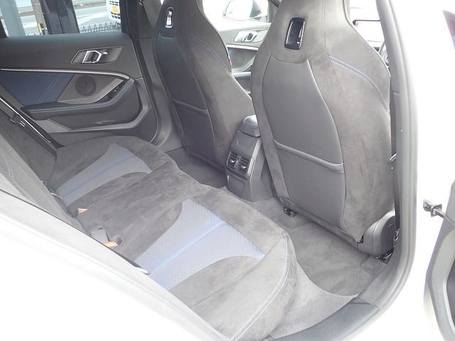 F40 118d Sports Hatch 5-door B47 2.0d