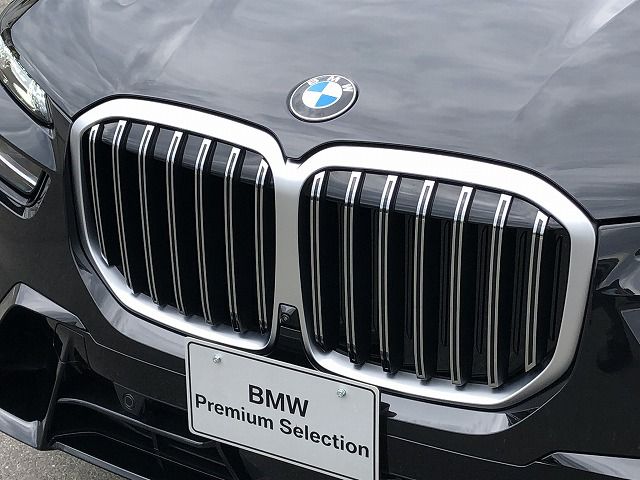 X7 xDrive40d RHD US