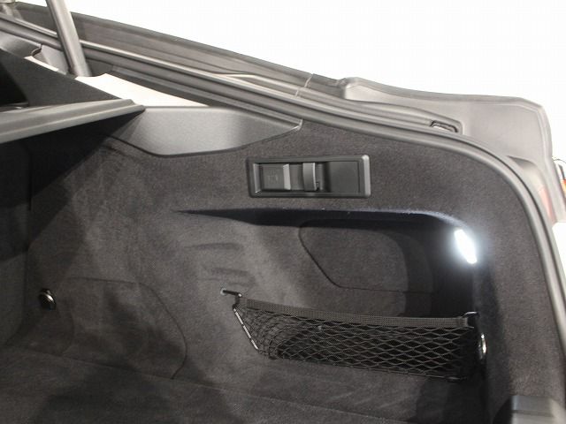 G26 i4 eDrive40 RHD