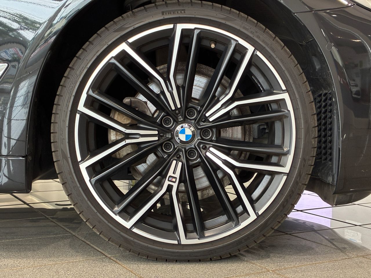 520d xDrive Touring RHD