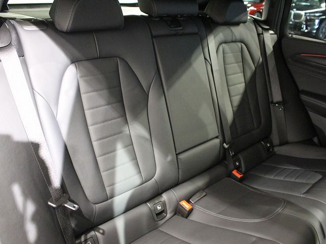 X4 xDrive20d RHD