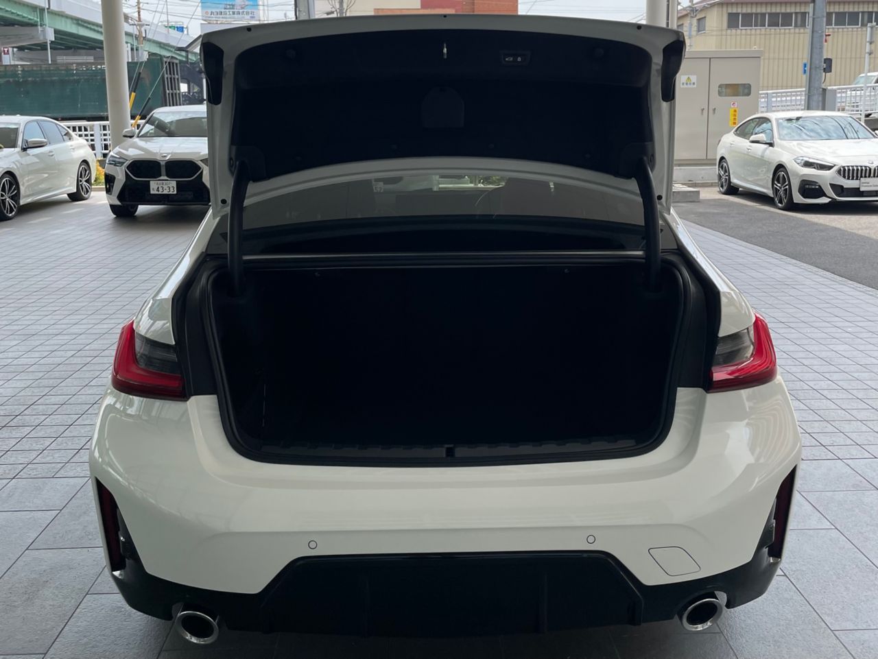 320d xDrive Berline RHD