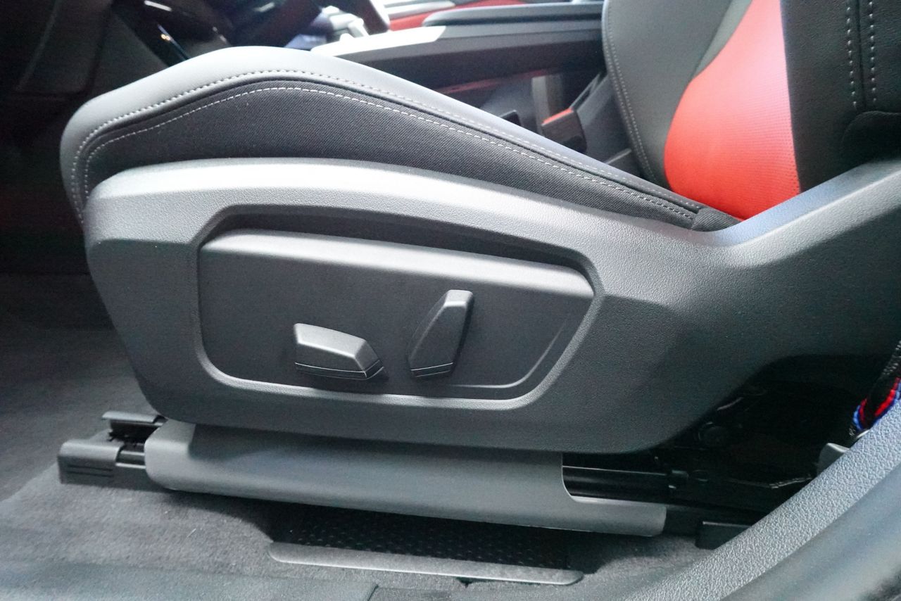 X2 M35i xDrive RHD