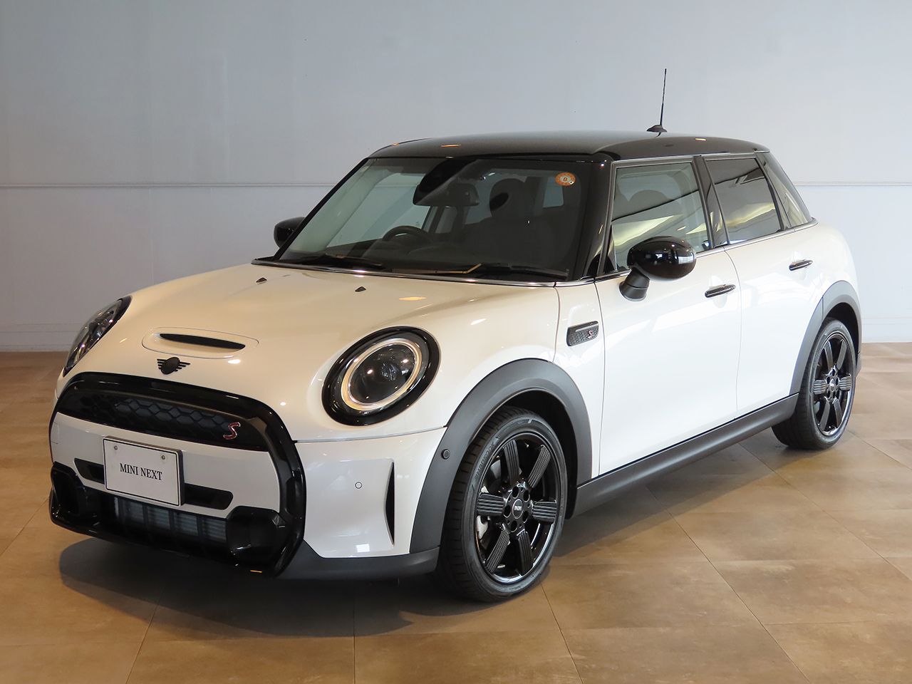 MINI COOPER SD 5 DOOR.