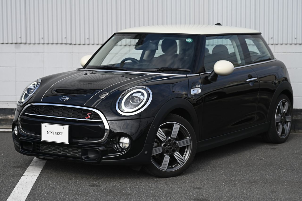 MINI COOPER S 3 DOOR 60 YEARS EDITION.