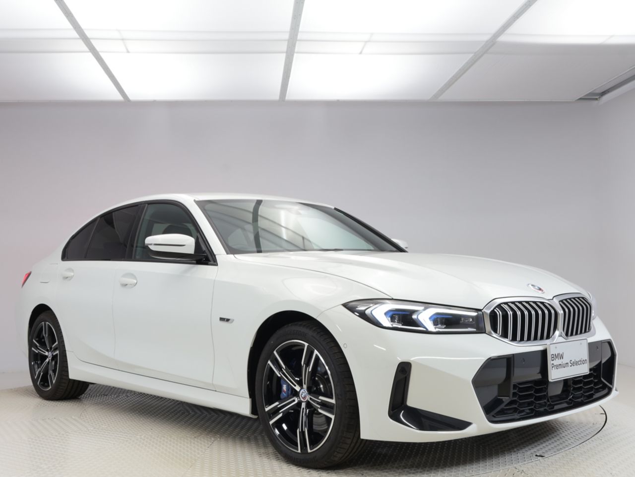 G20 330e Saloon LCI RHD MX