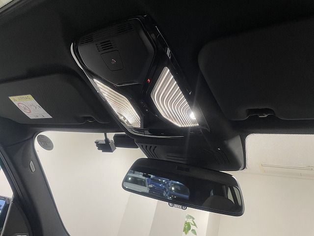 G01 X3 M40d RHD LCI