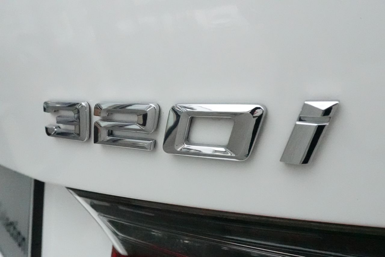 G20 320i Saloon RHD TU