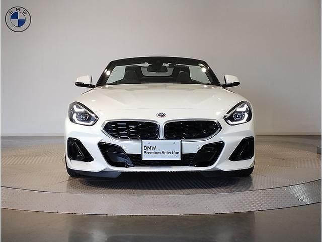 G29 z4 sDrive20i RHD