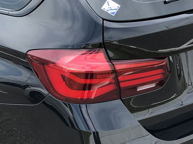320I TOURING RHD