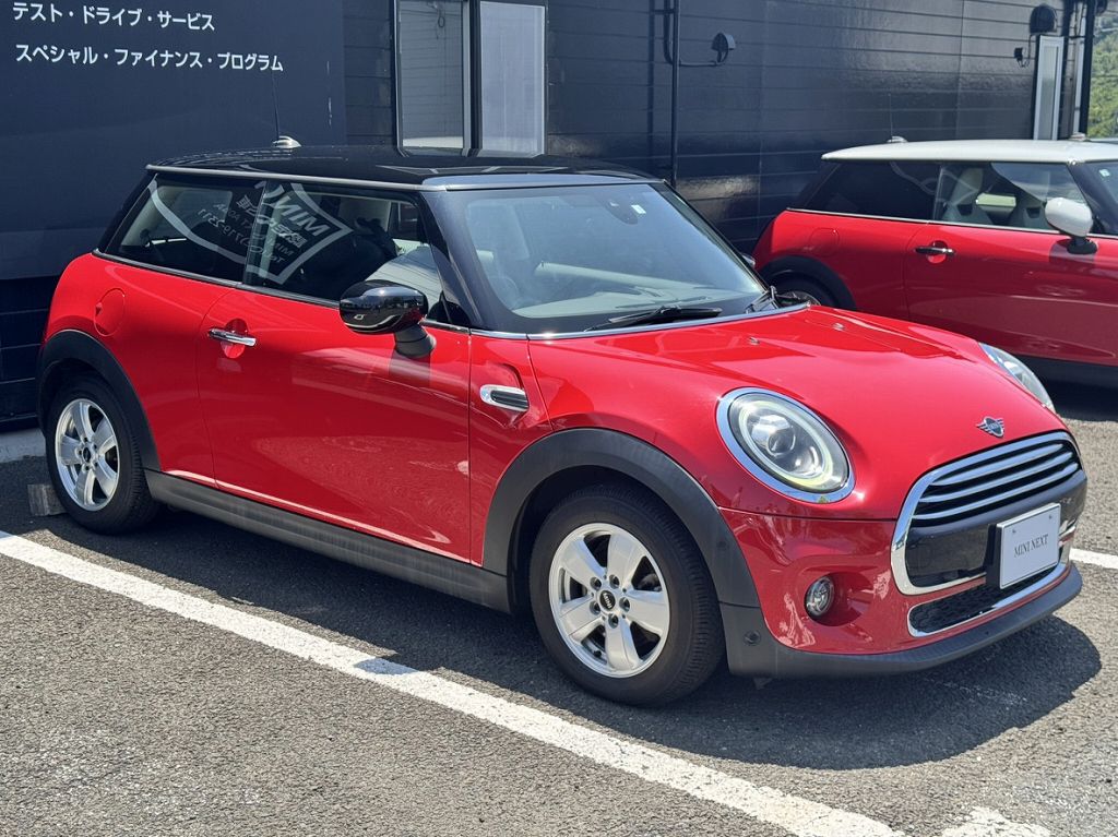 F56 COOPER D (AT)
