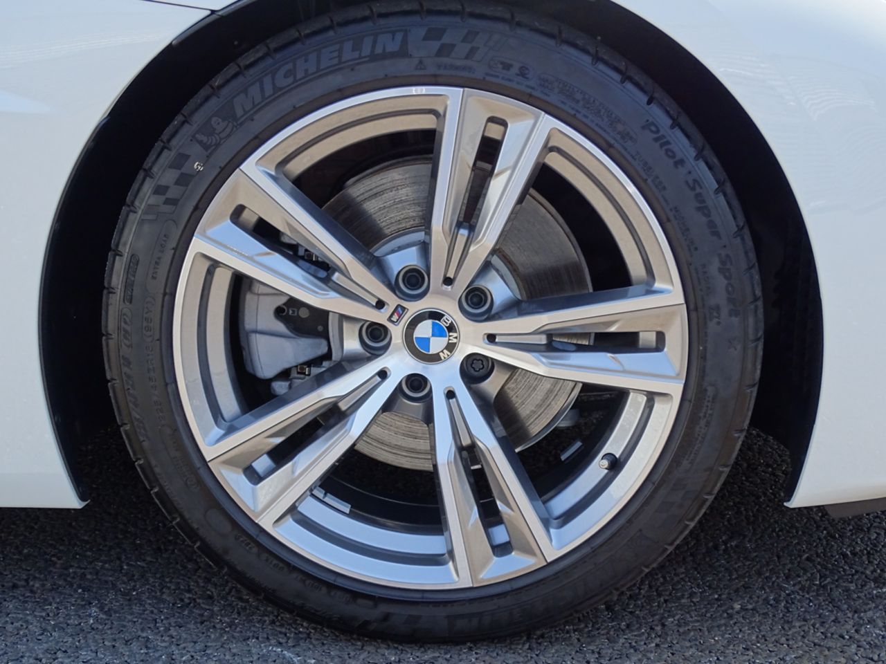 G29 z4 sDrive20i RHD