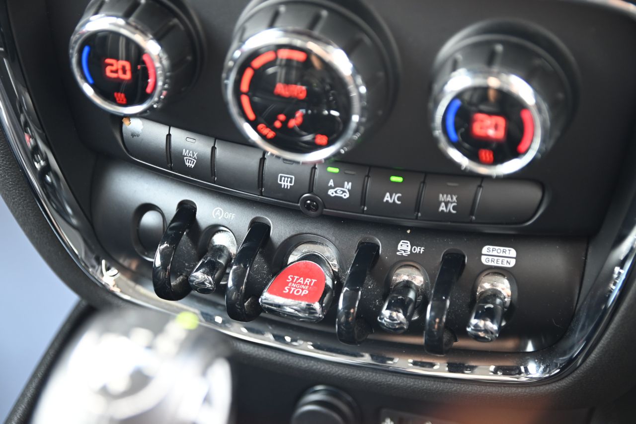 MINI COOPER S CLUBMAN