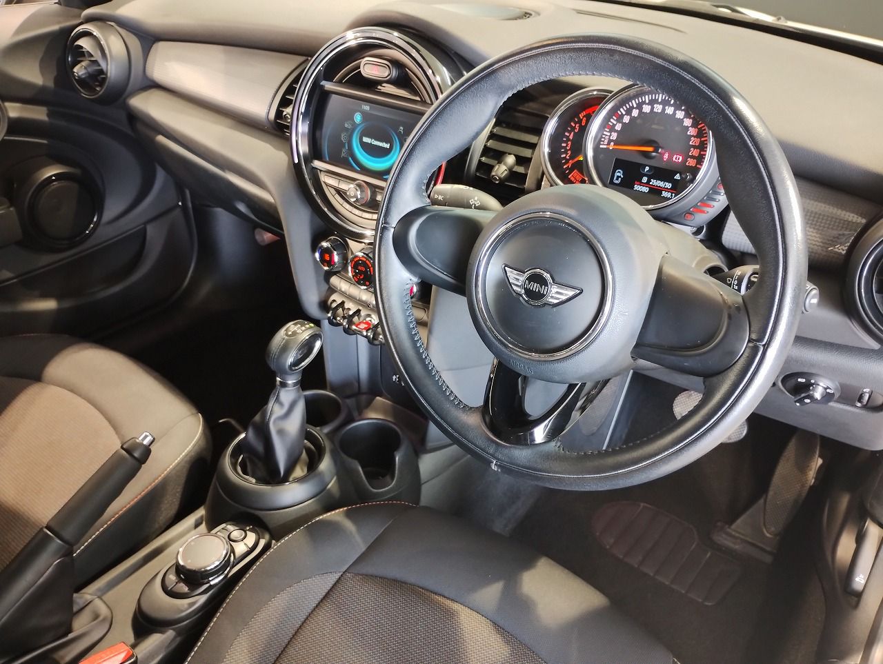 F55 COOPER
