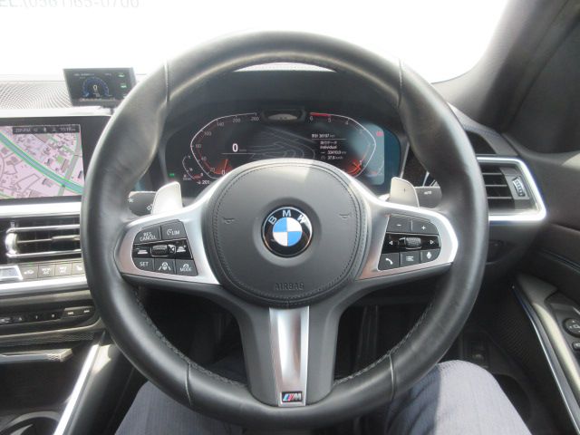 G20 320d xDrive RHD Saloon