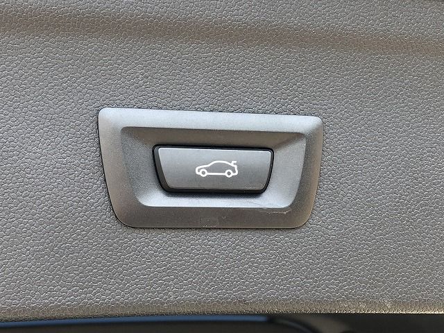 i20 iX xDrive40