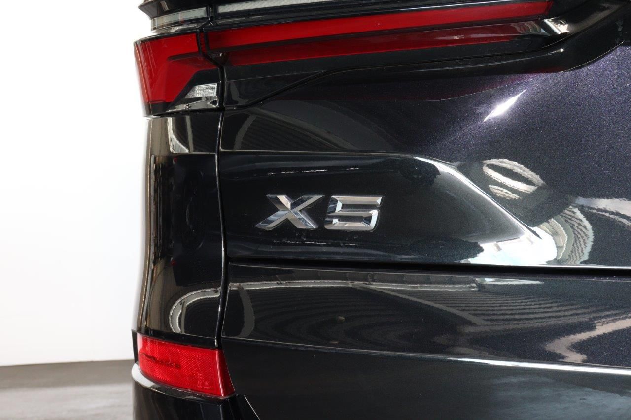 X5 xDrive40d RHD