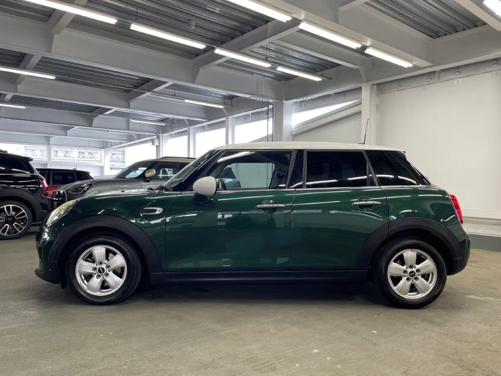 F55 MINI Cooper 5-Door Hatch LCI