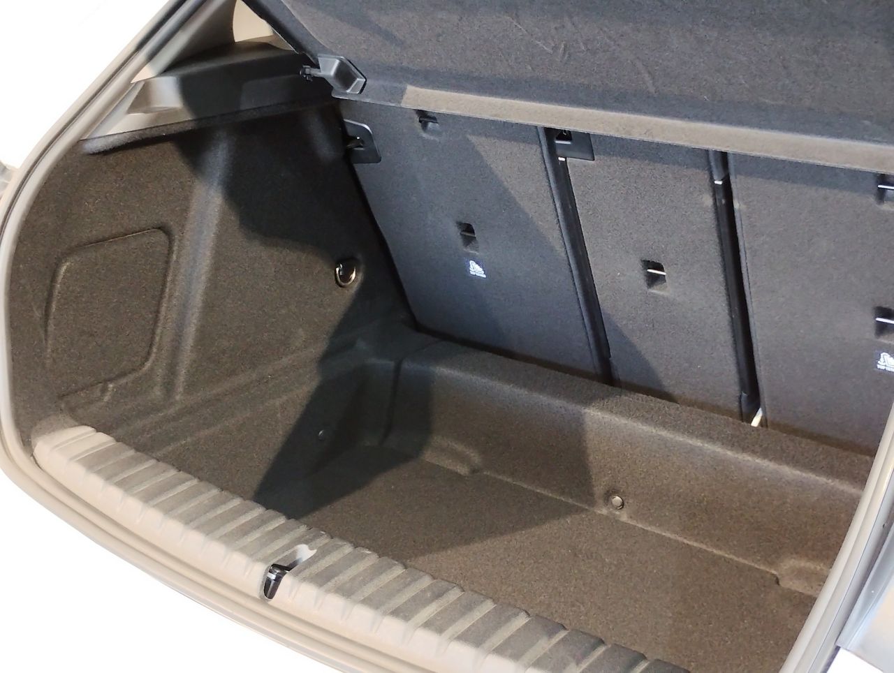F40 118d Sports Hatch 5-door B47 2.0d