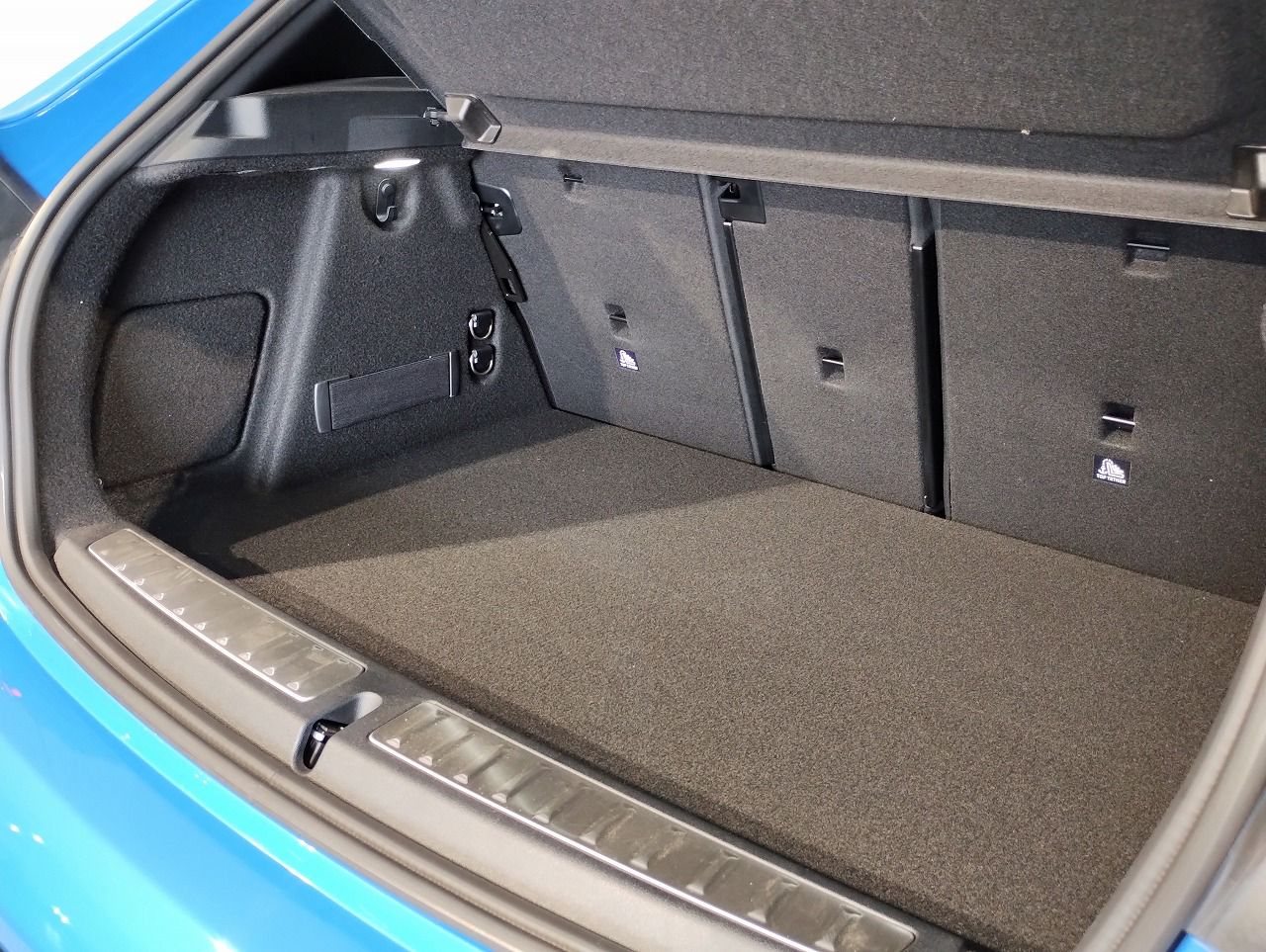 F40 118d Sports Hatch 5-door B47 2.0d