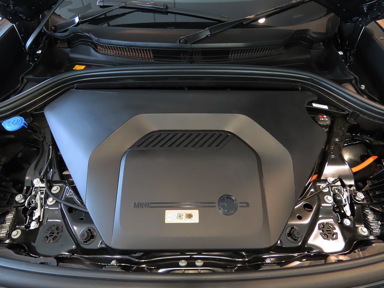 U25 MINI Countryman SE ALL4