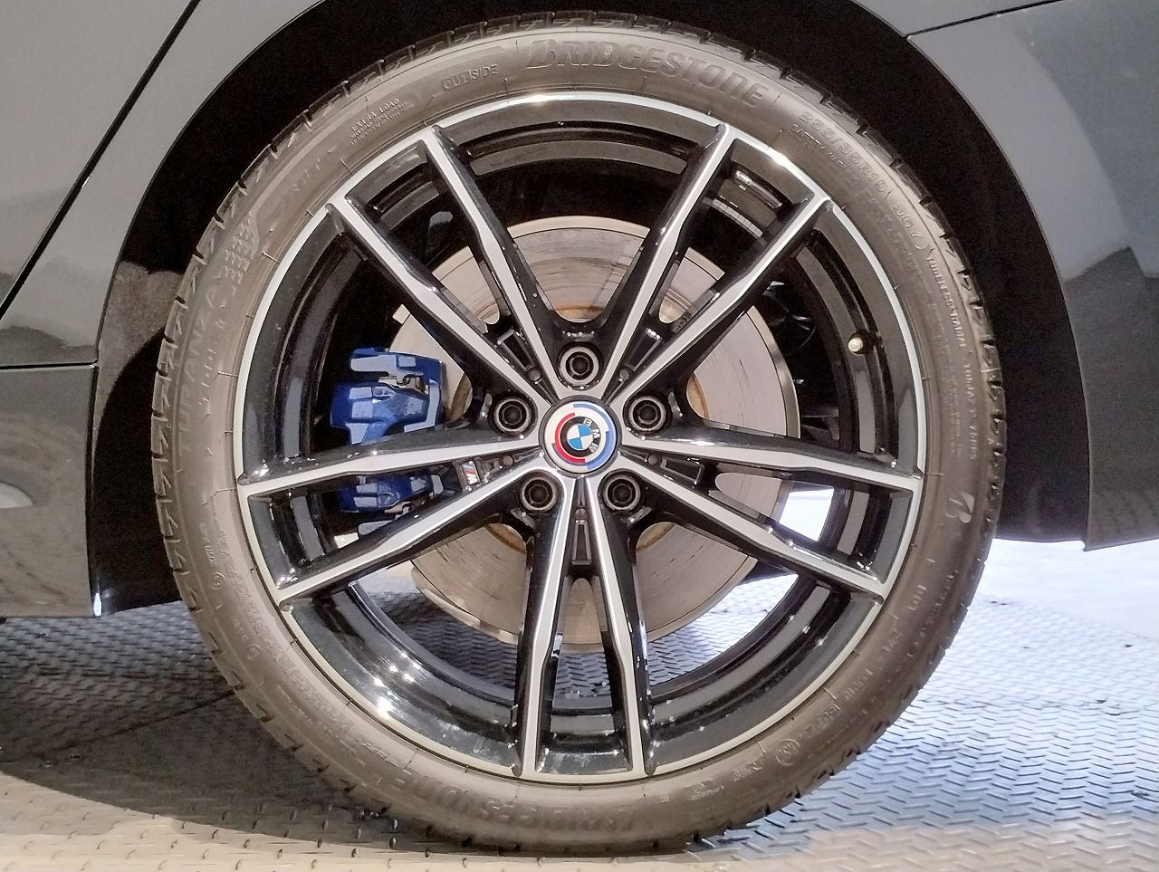 G20 320i Saloon LCI RHD MX