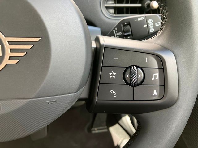 F66 MINI Cooper C 3Dr