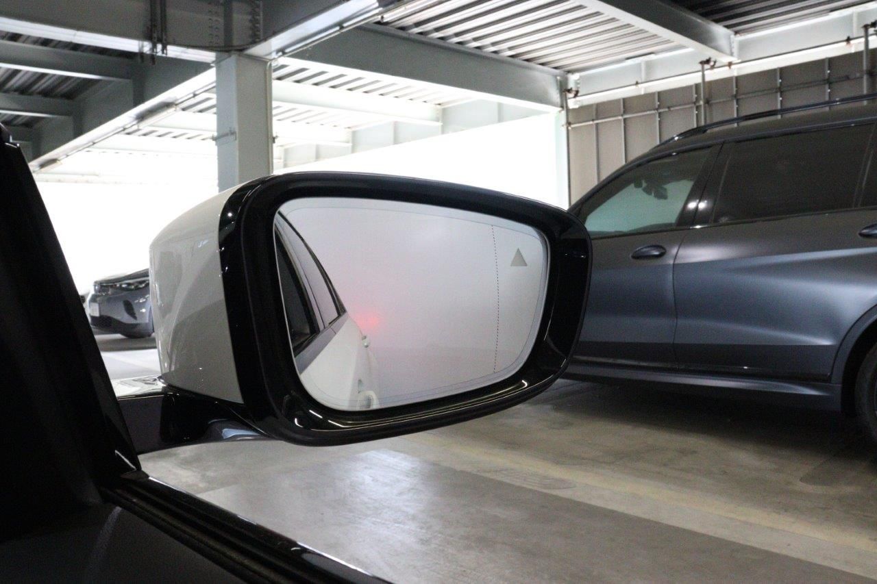 320d xDrive Berline RHD