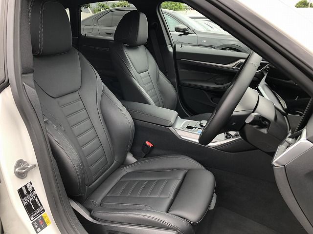 G26 i4 eDrive40 RHD
