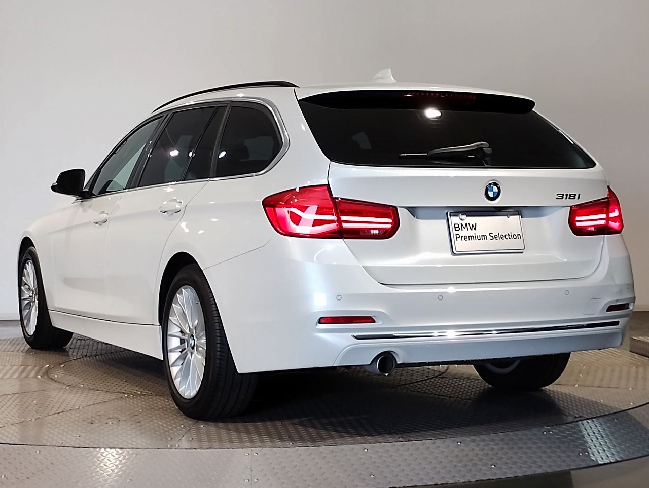318I TOURING RHD