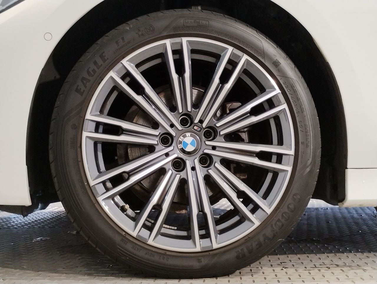 G21 318i Touring