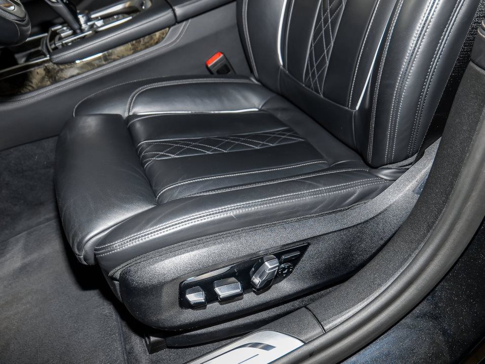 BMW 740