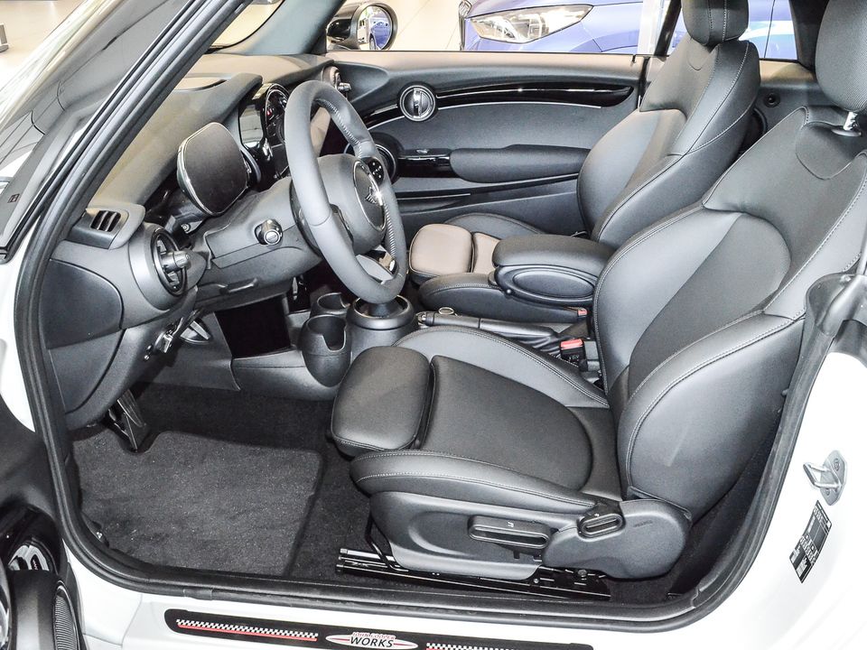 MINI Cooper Cabrio