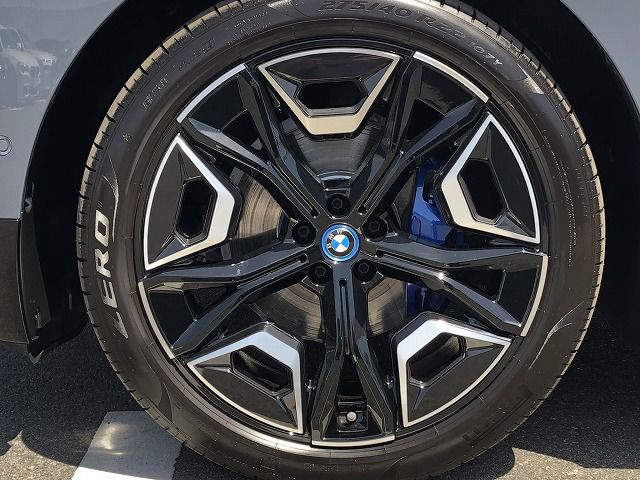 i20 iX xDrive40