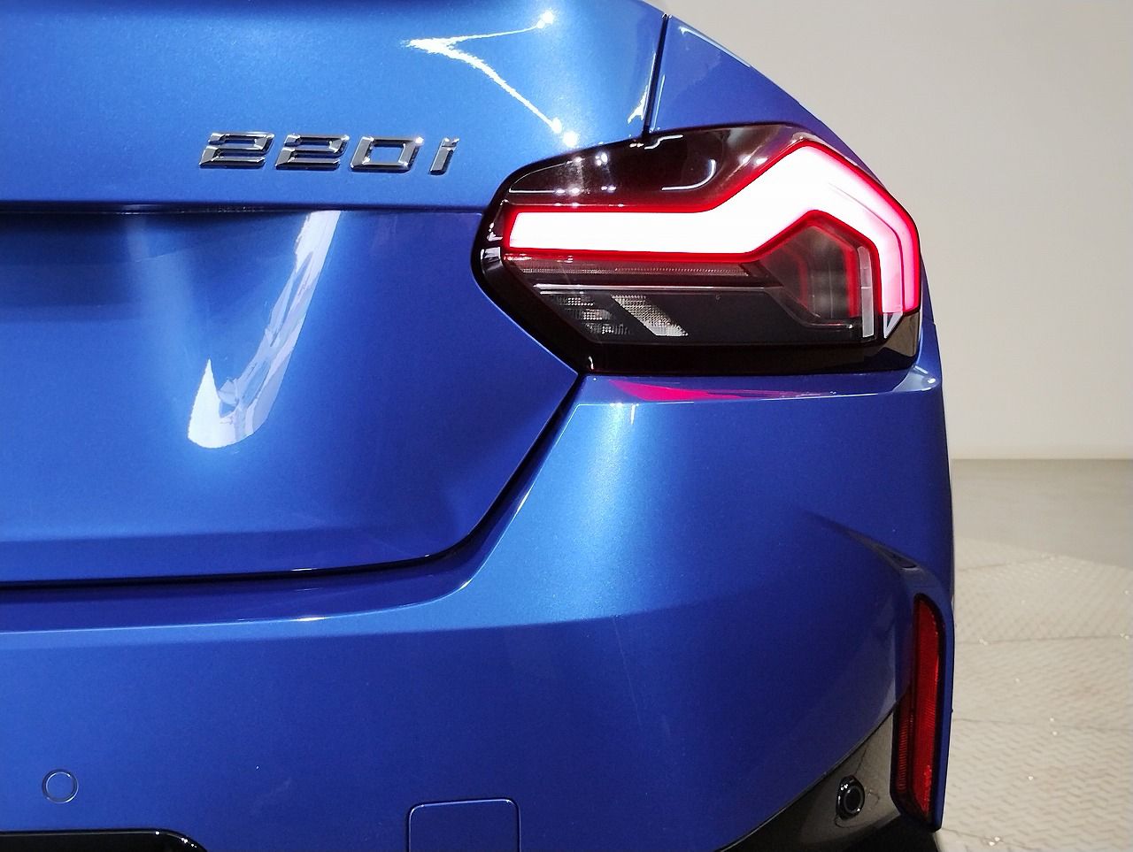 G42 220i Coupe