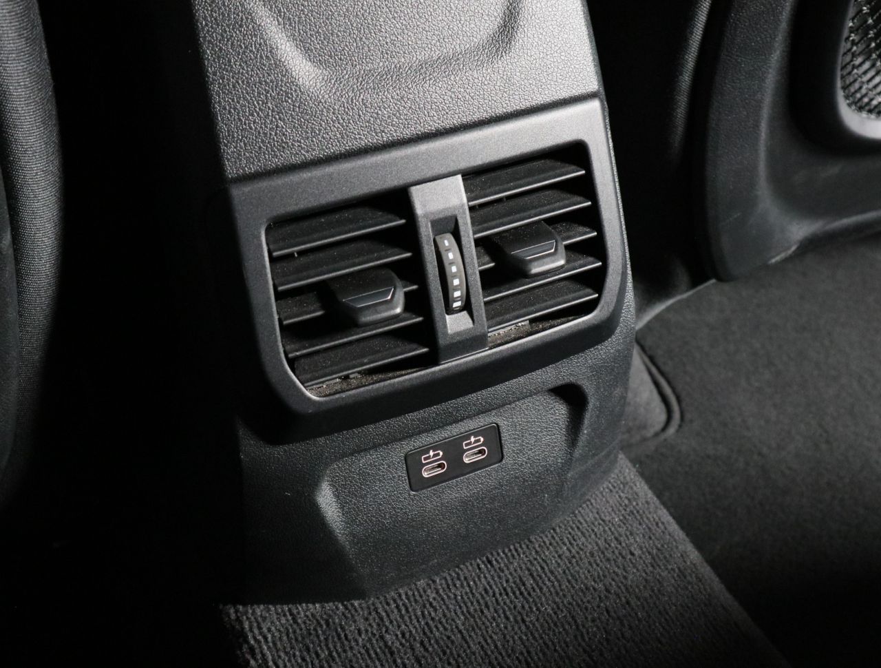 F40 118d Sports Hatch 5-door B47 2.0d