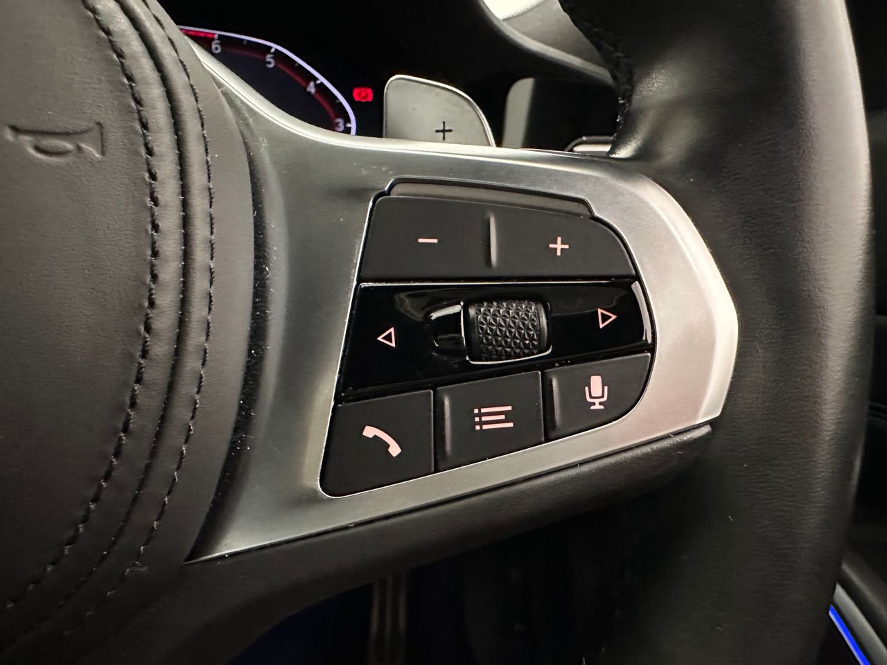 G21 320i RHD