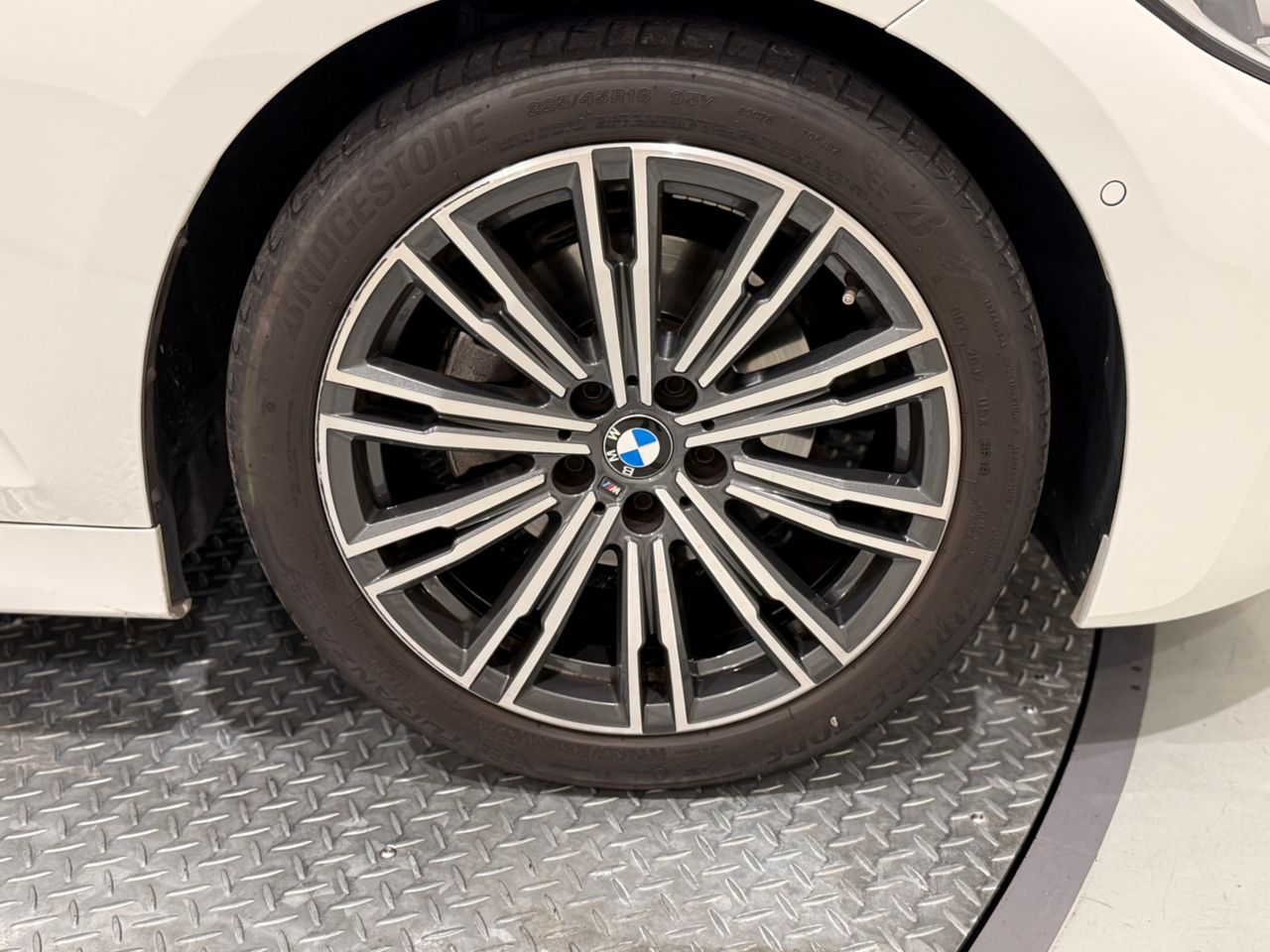 G20 320i Saloon RHD MX