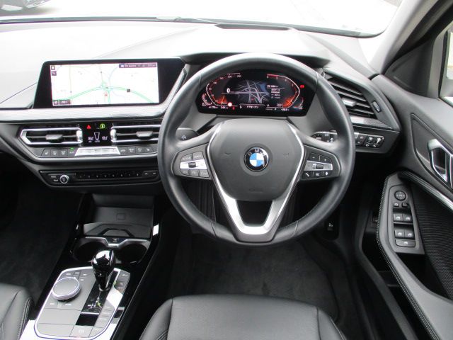 F40 118d Sports Hatch 5-door B47 2.0d