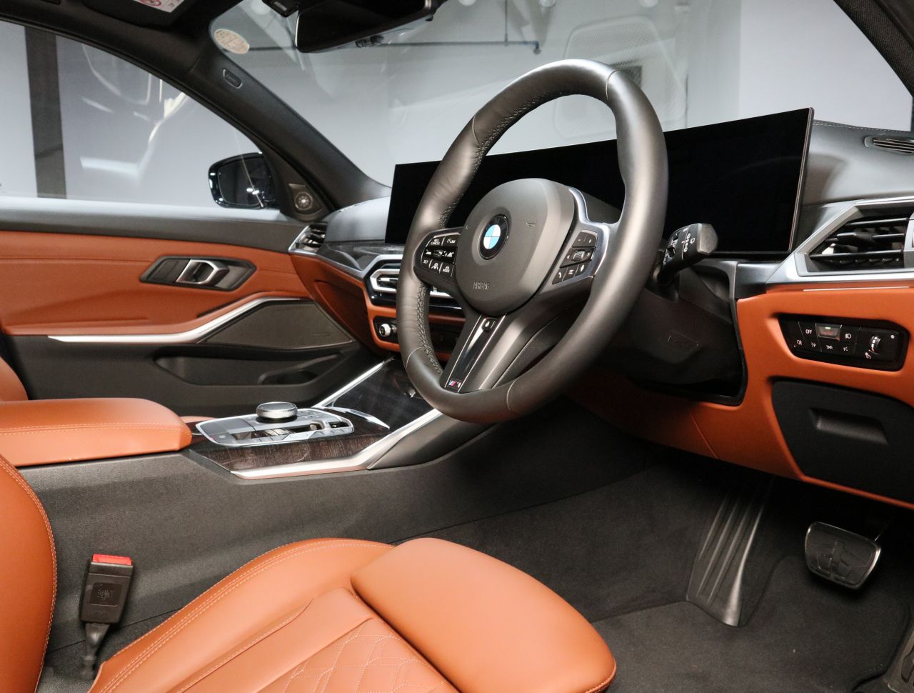 G21 M340i xDrive Touring LCI RHD