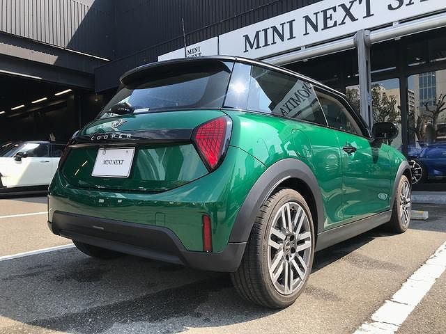 F66 MINI Cooper C 3Dr