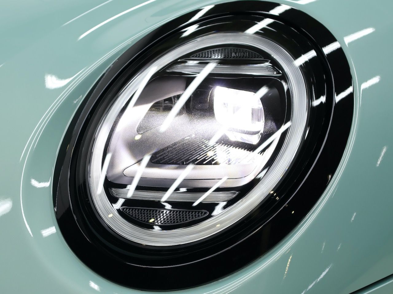 F66 MINI Cooper C 3Dr